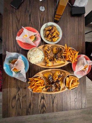 2 Family platters, 6 Chicken Wings, 3 Tribos Beef Burger