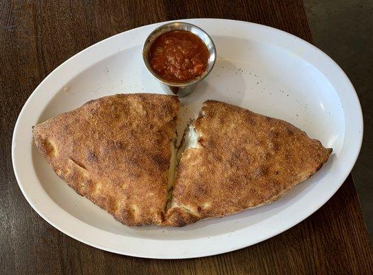 Molto Carne Calzone