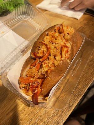 Hot lobster roll