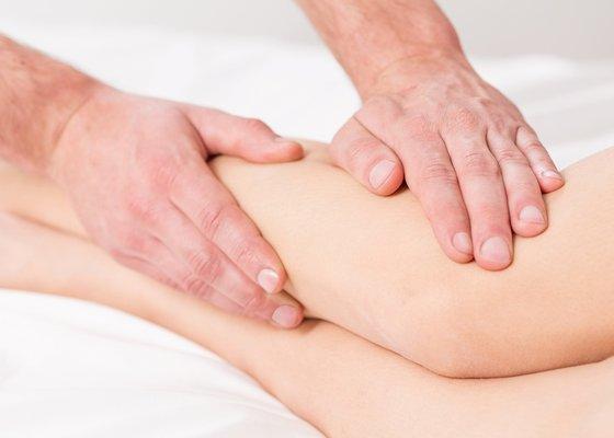 Manual Lymphatic Drainage (MLD) is effective at relieving swelling in the legs, helping them to feel less achy and full.