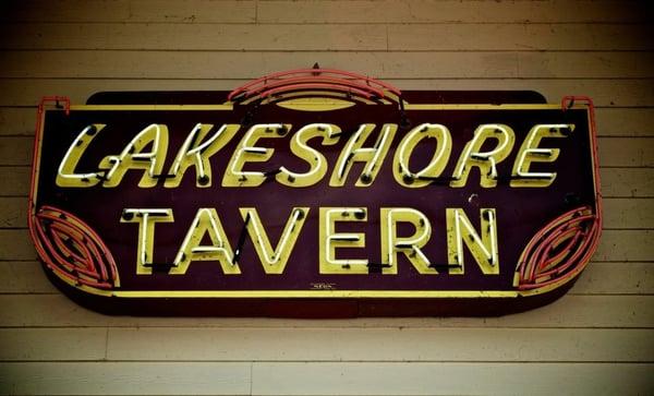 Lakeshore Tavern