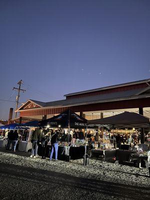 Lakeside Farmers' Market