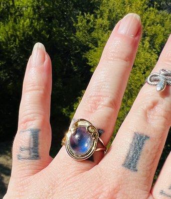 Victorian era 18K gold serpent moonstone ring