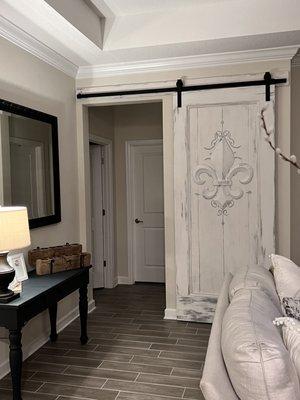 Full size barn door