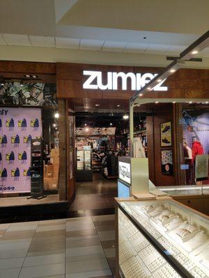 Zumiez