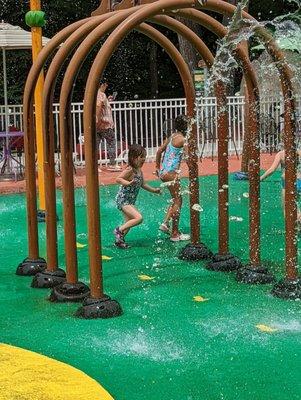 Splash pad