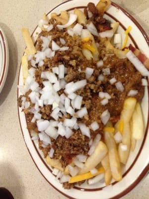 Usually when you order chili fries, half way through you're left with a plate of fries and all of the chili is gone... not here!