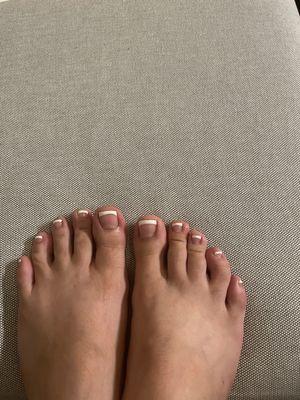 French tip pedicure