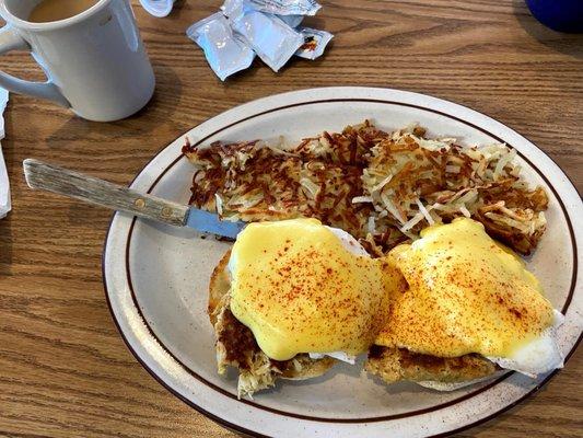 Crab cakes Benedict