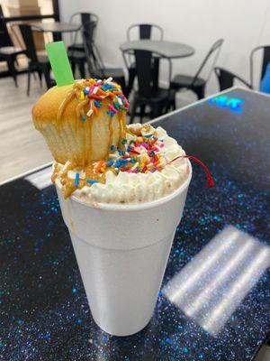 Mega-milkshake