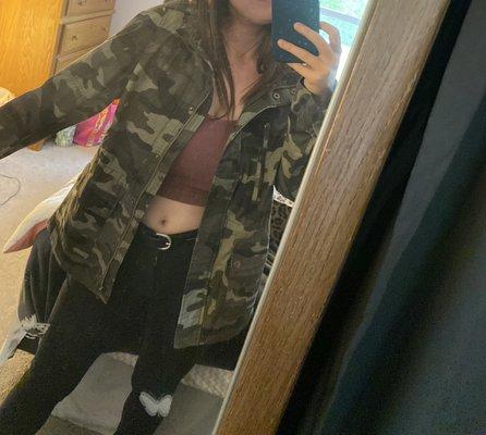 Lightweight camo jacket with waist tie