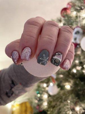 Winter gnome nails