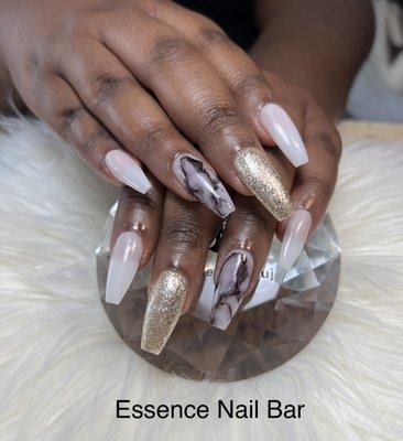 Simple design by Essence Nail Bar