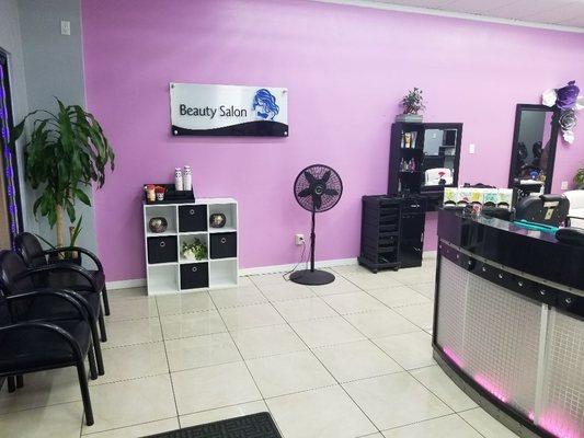 Photo of the Salon