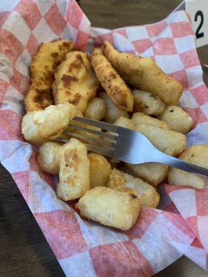 Chicken fingers & tater tots