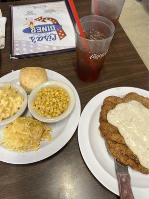 Country Fried Steak, Mac n Cheese, Corn, Hashbrown Cassarole, Bread Roll, Sweet Tea