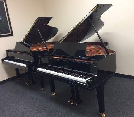 Las Vegas Piano Music School uses all new YAMAHA pianos