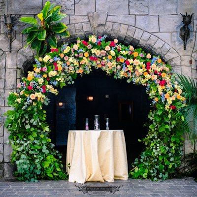 Beautifully adorned Infinity Arch. Perfect fit for the Lower Fort at Gaylord Palms Convention Center and Resort