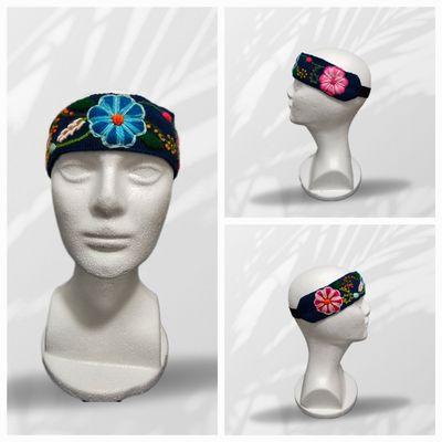 It's a 100%embroidered handmade  headband