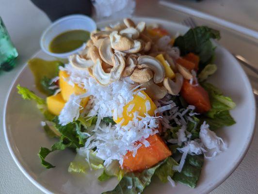 Side tropical salad