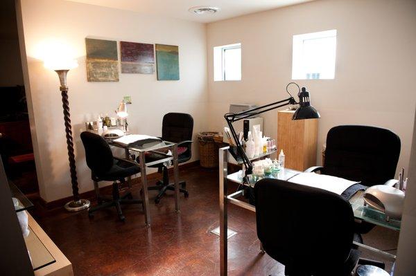 Relaxing spa sitting area at the Paris Parker Salon and Spa in Mandeville.