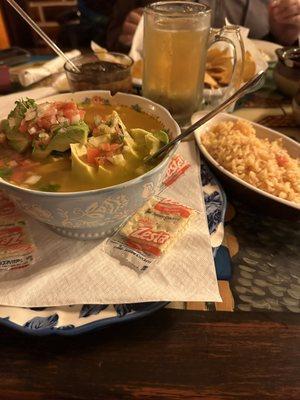 Sopa de pollo, Jack & Coke, Coors Light