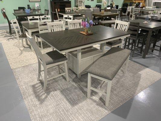 Dining table set