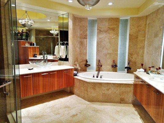 Bathroom cleaning rivacleaningservices.com