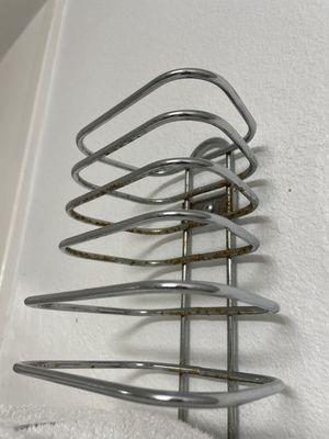 Rusted towel holder (seems to be like this in each room)