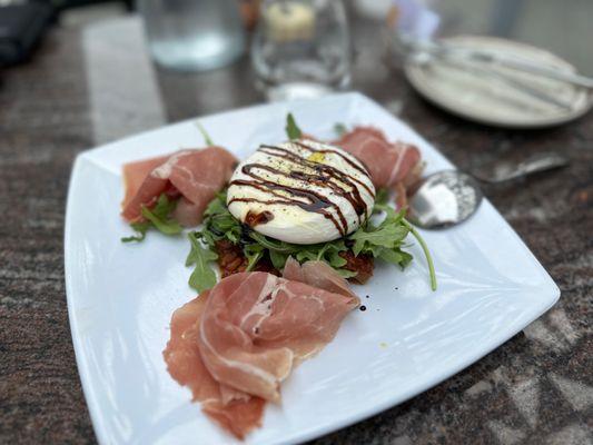 Burrata with prosciutto