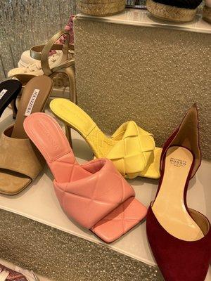 i want to take all colors on these bottega heals