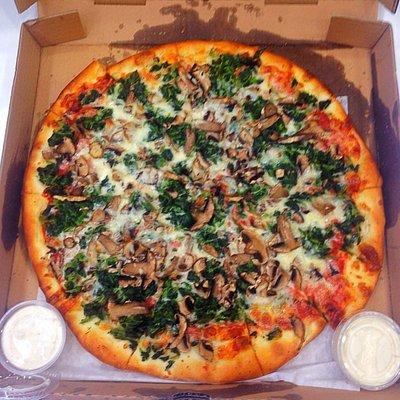 Spinach and mushroom pizza