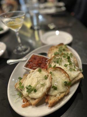 Basil Cheese Garlic Bread