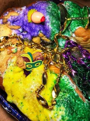 Love how festive this King Cake is! @ Cannata's - 1/5/19