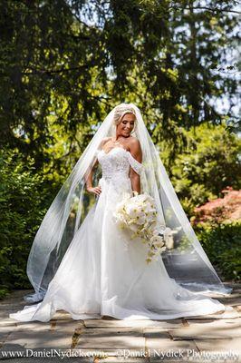 Bride portrait at Skylands Manor