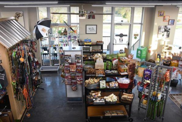 We have all of your pet supply needs from walking, grooming, food, toys & treats!