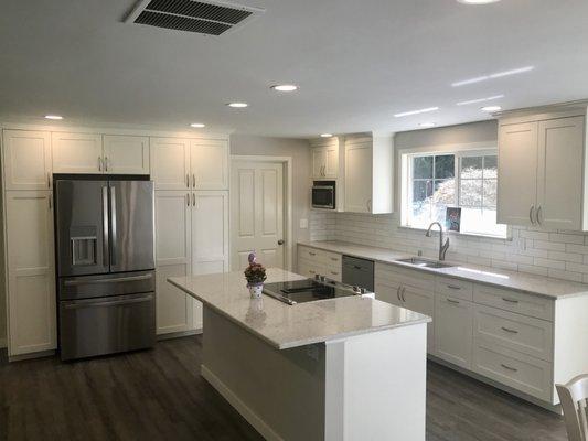 Grey Lagoon Quartz Kitchen