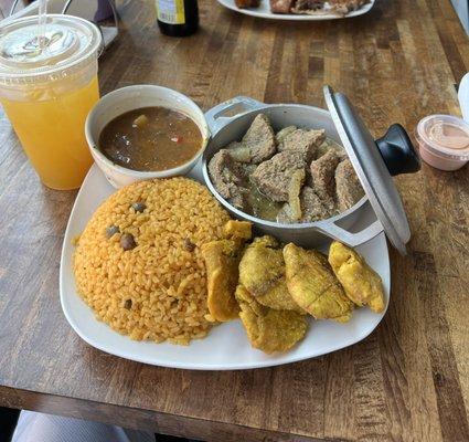 Bistec Encebollado