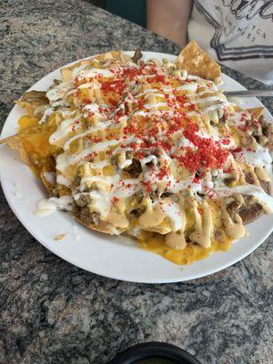 Nachos with steak