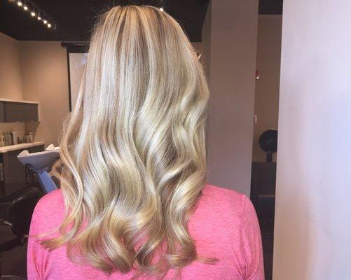 Get a Healthy Blonding Color from the best Aveda salon in Charlotte, NC.