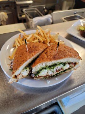 Caprese Chicken Pesto Sandwich with French Fries