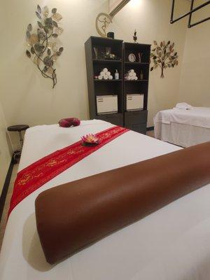 Massage bed presentation.