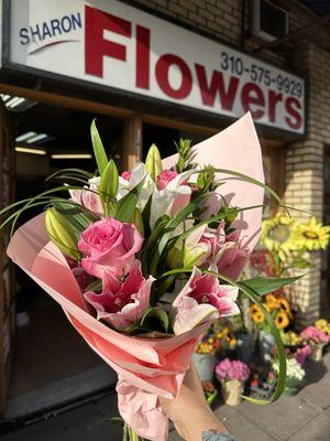 Amazing bouquet, as usual.