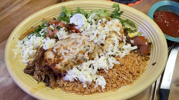 Fajita-Rito with guacamole salad.