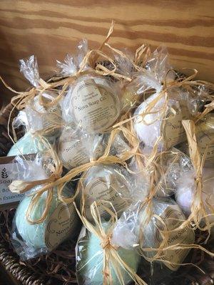 Bath Bombs with pure essential oils!