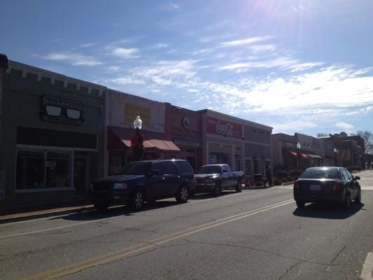 Eye Can See located at 22 East Main Street in historic downtown Hampton