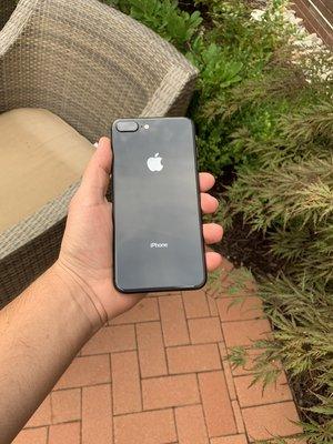 iPhone 8 Plus