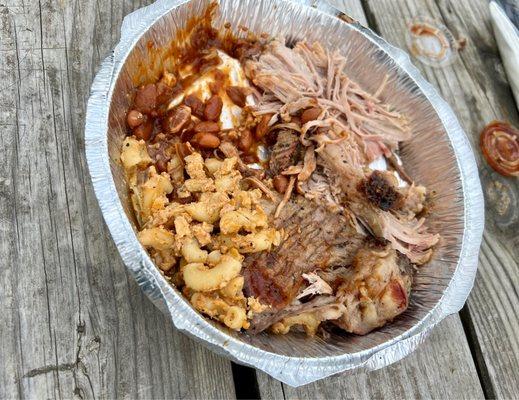 Brisket and Pulled Pork Plate