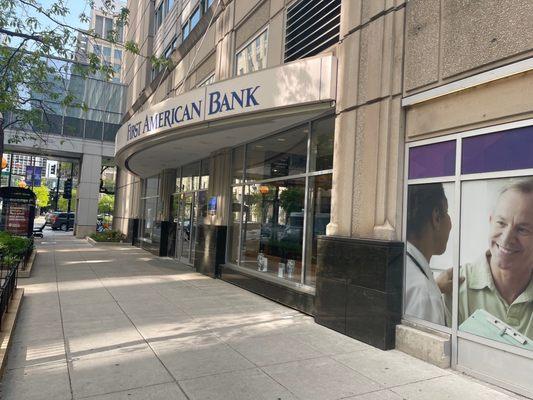 The exterior of the First American Bank Streeterville branch