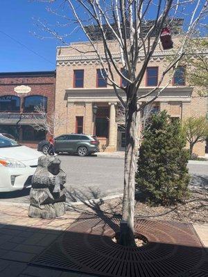 Sidewalk seating is plentiful